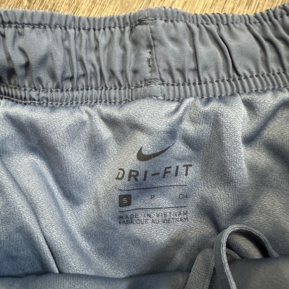Nike dri-fit shorts - Picture 4 of 6